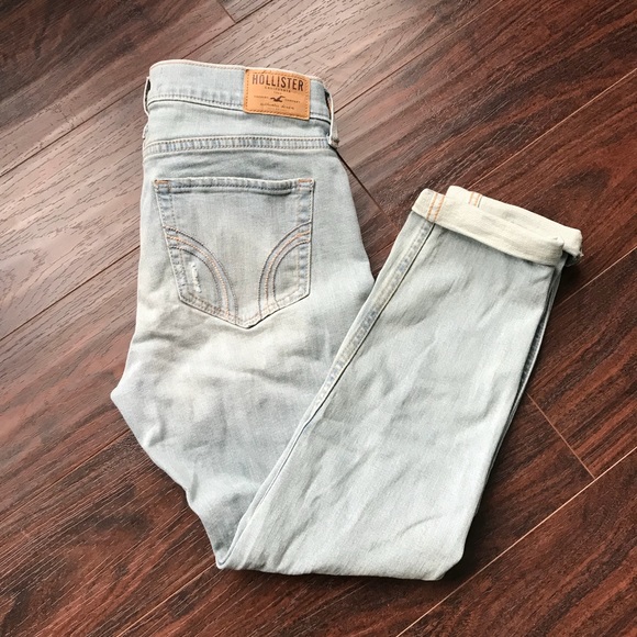 Hollister Denim - Hollister Vintage Boyfriend Distressed Jeans
